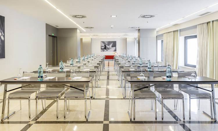 Sala Formación A+B Hotel Ilunion Aqua 4 Valencia Sala Formación A+B Hotel Ilunion Aqua 4 Valencia
