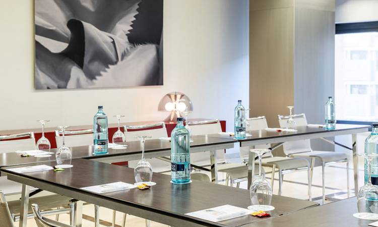Sala Formación B Hotel Ilunion Aqua 4 Valencia Sala Formación B Hotel Ilunion Aqua 4 Valencia